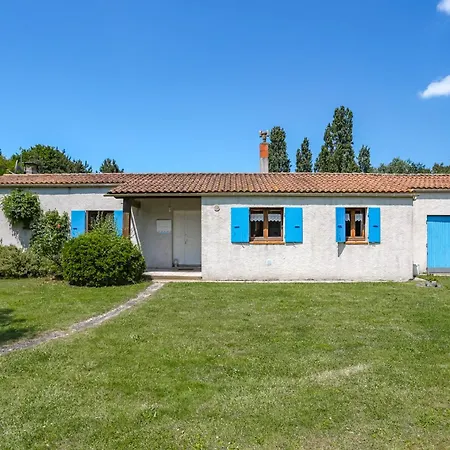 Paradis De Verdure A Gibou Le Château-dʼOléron